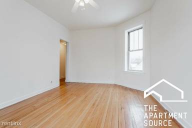 Main picture of 2453 N Spaulding Ave
