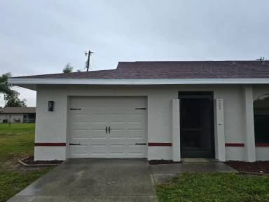 Main picture of 720 SE 46th Ter