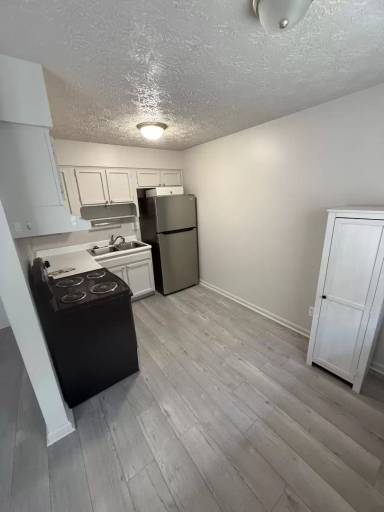 Main picture of 21 Overlook Dr