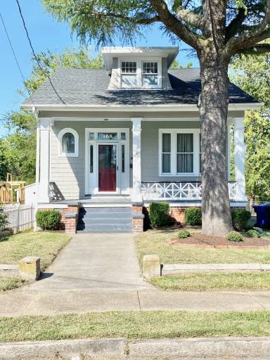 Main picture of 168 Williams St