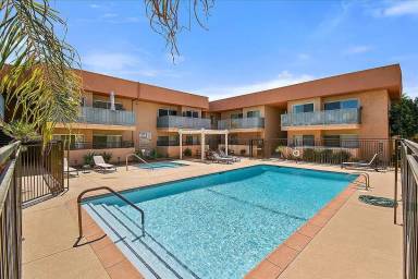 Main picture of Americana Gardens Condos