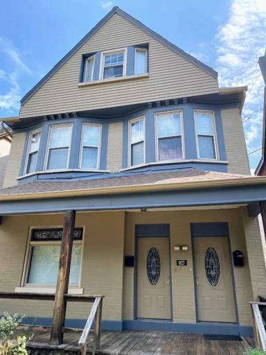 Main picture of 927 Maryland Ave