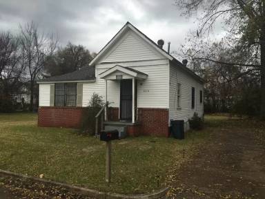 Main picture of 1218 Langley Ave
