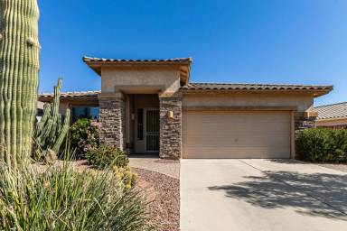 Main picture of 202 E Rock Wren Dr