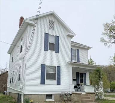 Main picture of 16 Montrose Ave