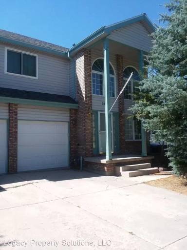 Main picture of 825 Virginia Ct