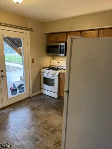 Main picture of 3623 N Sterling Ave