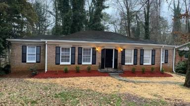 Main picture of 469 Creekview Dr