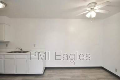 Main picture of 3002 Calvin Dr