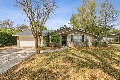 Main picture of 2485 Forfarshire Dr
