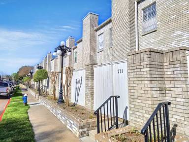 Main picture of 4001 Tanglewilde St