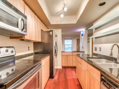 Main picture of 600 NE 4th St