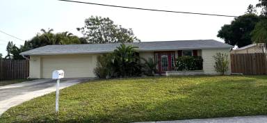 Main picture of 3211 Mayflower St