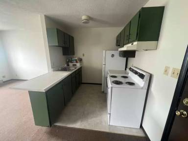 Main picture of 151 Plum St