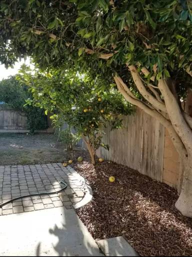 Main picture of 670 Lancaster Dr