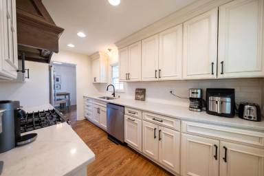 Main picture of 4948 Normandy Pl