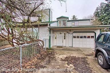 Main picture of 5810 NE Shaver St