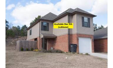 Main picture of 215 Logan Lee Loop