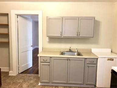 Main picture of 427 Stewart Street - A