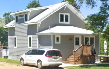 Main picture of 409 9th Ave S