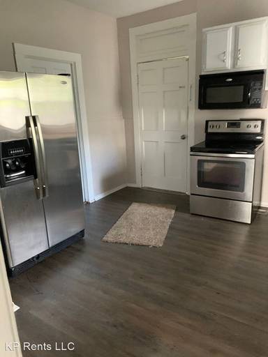 Main picture of 1161 S Bedford Ave