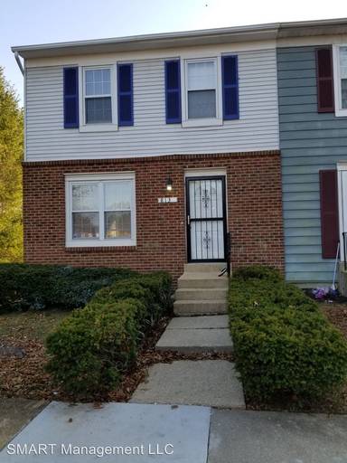 Main picture of 813 Saint Michaels Dr