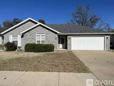 Main picture of 913 Linden St