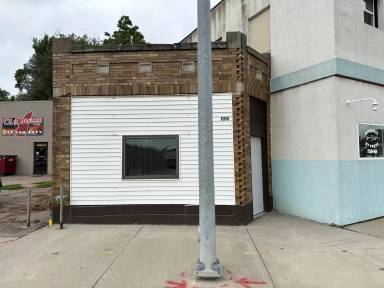 Main picture of 1010 W 7th St