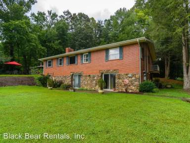 Main picture of 127 Azalea Park Dr