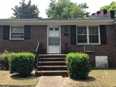 Main picture of 421 Beech St