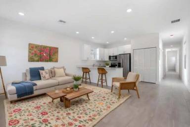 Main picture of 3723 Saginaw Avenue/Giga G3 - 1