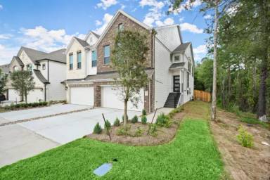 Main picture of 518 Long Leaf Pine Dr
