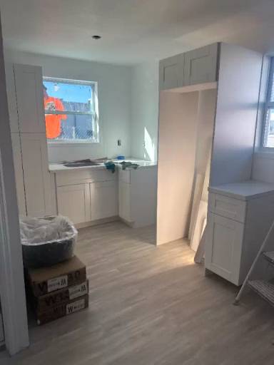Main picture of 1817 N Tamiami Trl