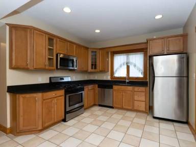 Main picture of 92 King St