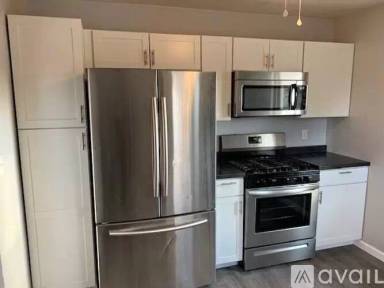 Main picture of 349 Center St