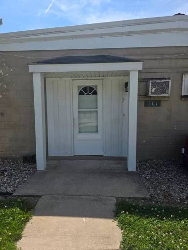 Main picture of 601 W Wilkinson St