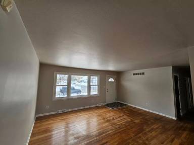 Main picture of 1317 Garfield Dr