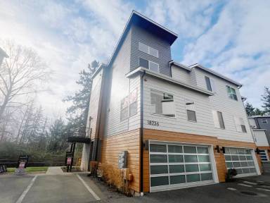 Main picture of 18236 73rd Ave NE