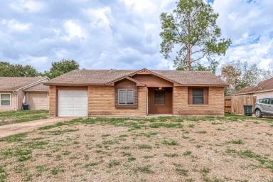 Main picture of 802 E Stadium Ct