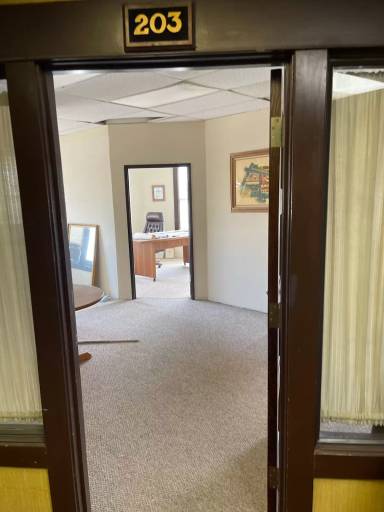 Main picture of 570 Main St