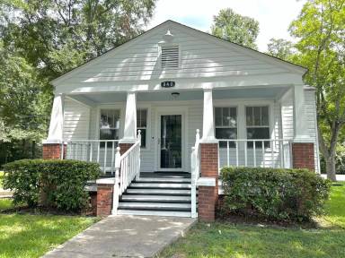 Main picture of 840 Wappoo Rd