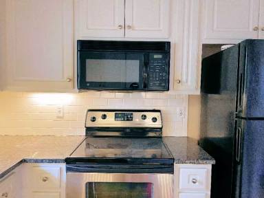 Main picture of 205 Wellington St