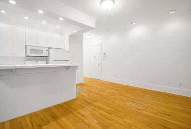 Main picture of 1240 Park Ave