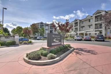 Main picture of 1982 W Bayshore Rd
