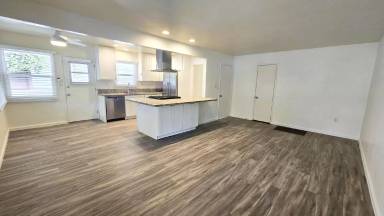 Main picture of 249 Neptune Ave