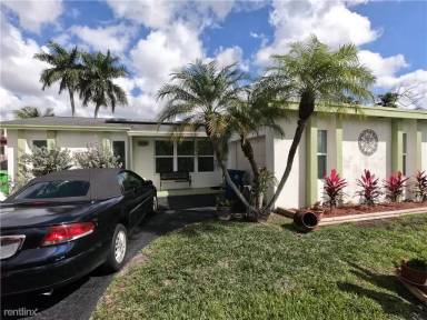 Main picture of 2850 NW 105th Ln