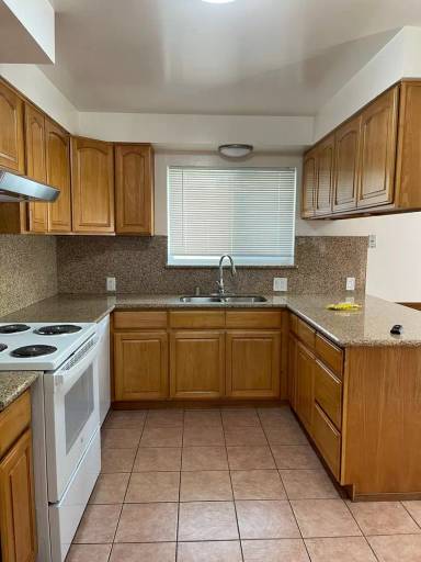 Main picture of 852 Skipper Cir