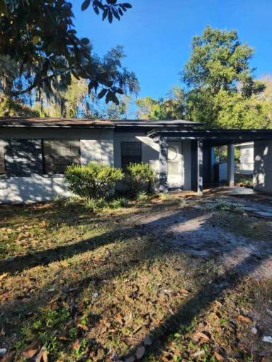 Main picture of 5919 Oaklane Dr