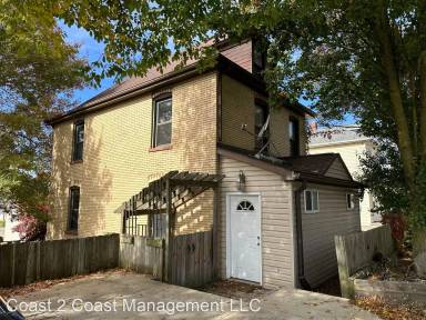 Main picture of 618 Virginia Ave
