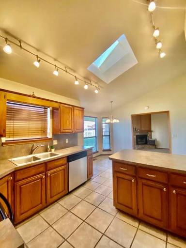 Main picture of 14816 Brent Cir